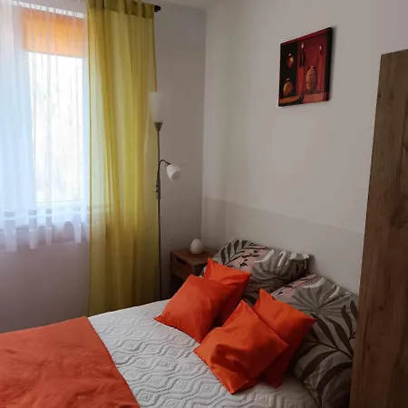 Apartament Orange
